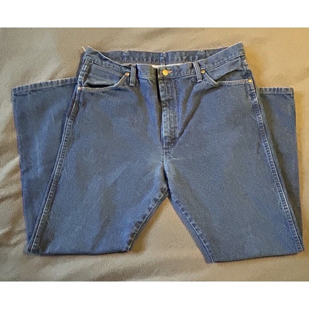Wrangler 13MWZ Jeans Regular Fit Cowboy Cut Men 40X32 Western Cotton Medium Wash